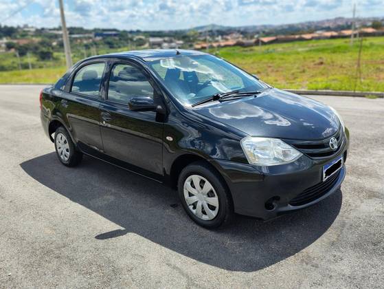 TOYOTA ETIOS 1.5 XS SEDAN 16V FLEX 4P MANUAL